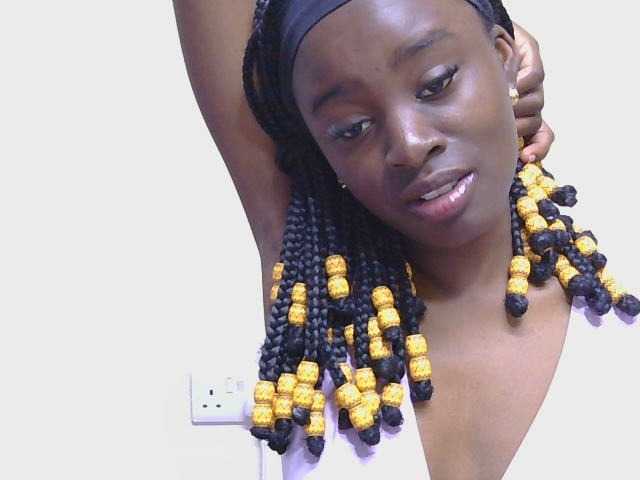 SweetTarrif live cam on BongaCams