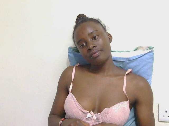 SweetTarrif live cam on BongaCams