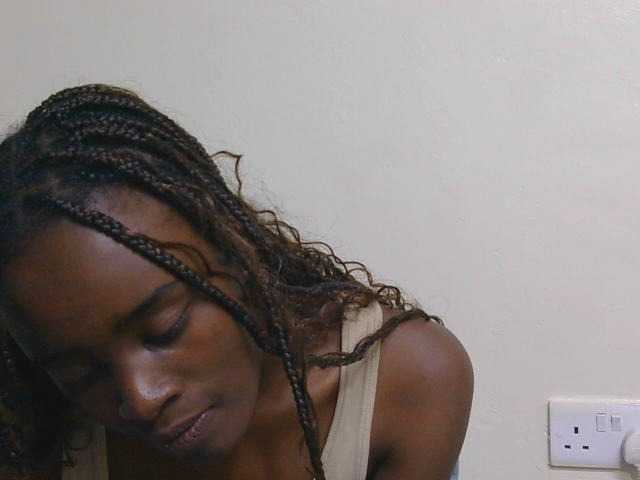 SweetTarrif live cam on BongaCams