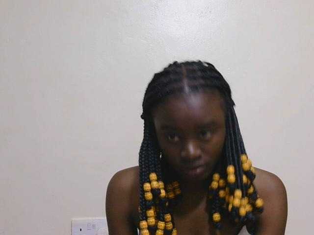 SweetTarrif live cam on BongaCams