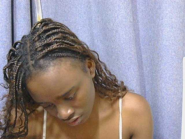 SweetTarrif live cam on BongaCams