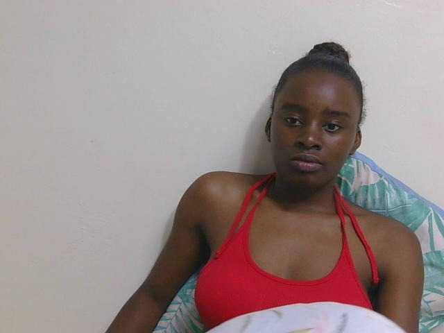 SweetTarrif live cam on BongaCams