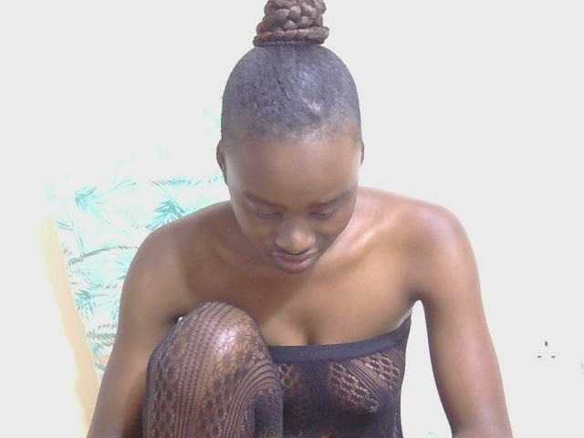SweetTarrif live cam on BongaCams