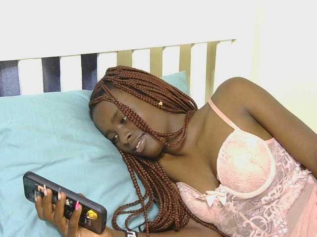 SweetTarrif live cam on BongaCams