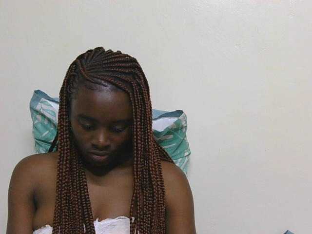 SweetTarrif live cam on BongaCams