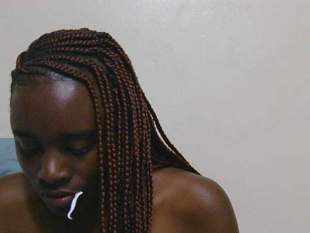 SweetTarrif live cam on BongaCams