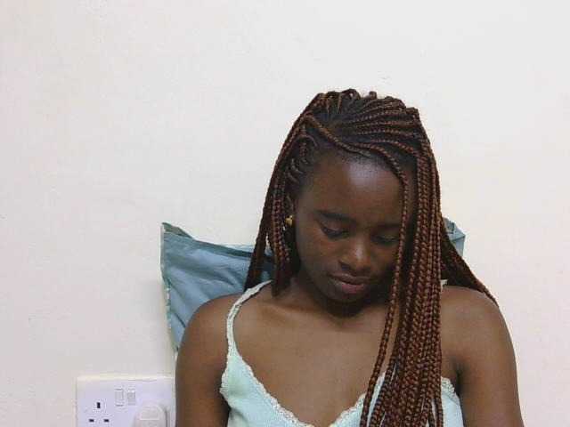 SweetTarrif live cam on BongaCams