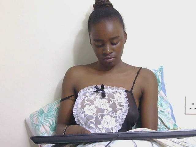 SweetTarrif live cam on BongaCams