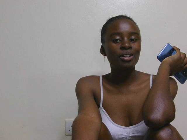 SweetTarrif live cam on BongaCams