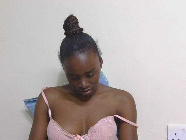 SweetTarrif live cam on BongaCams