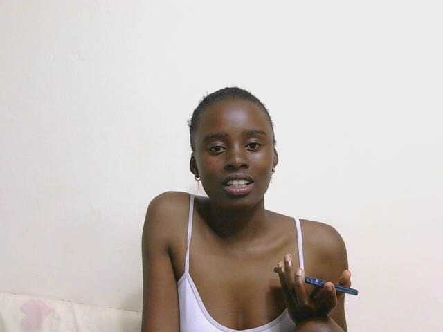 SweetTarrif live cam on BongaCams