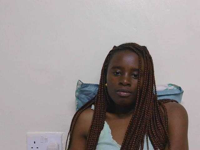 SweetTarrif live cam on BongaCams