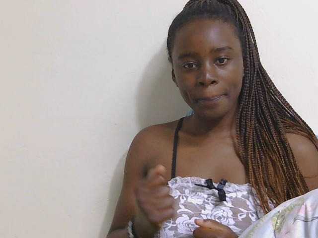 SweetTarrif live cam on BongaCams
