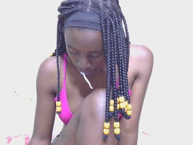 SweetTarrif live cam on BongaCams