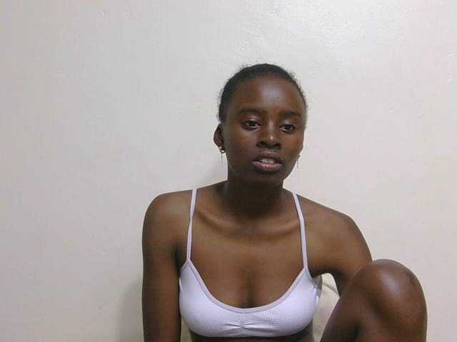 SweetTarrif live cam on BongaCams