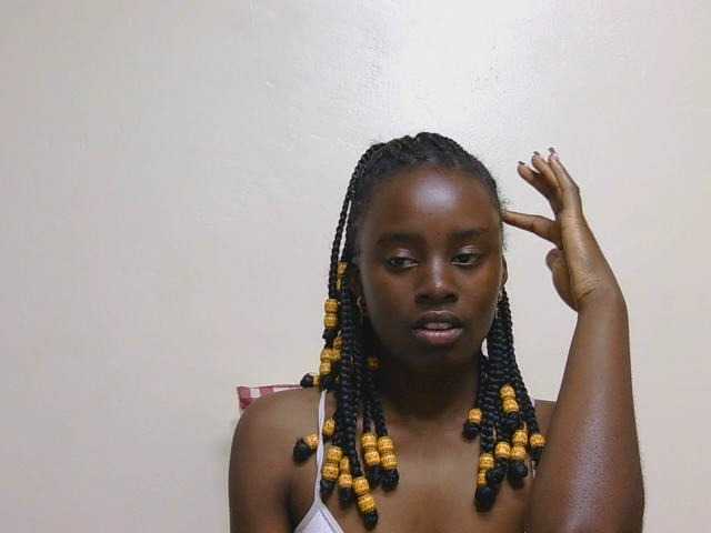 SweetTarrif live cam on BongaCams