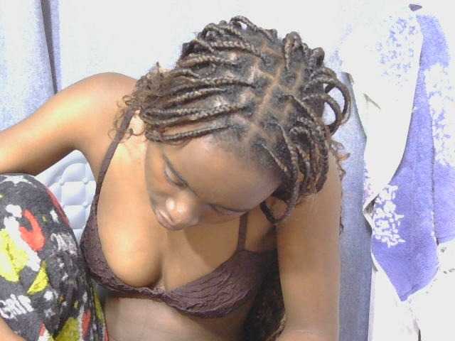 SweetTarrif live cam on BongaCams