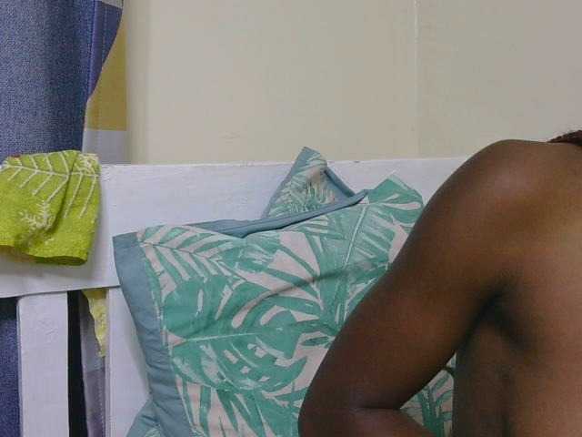 SweetTarrif live cam on BongaCams