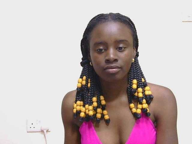 SweetTarrif live cam on BongaCams