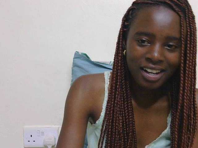 SweetTarrif live cam on BongaCams