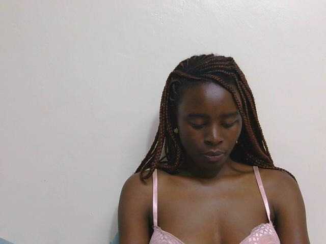 SweetTarrif live cam on BongaCams
