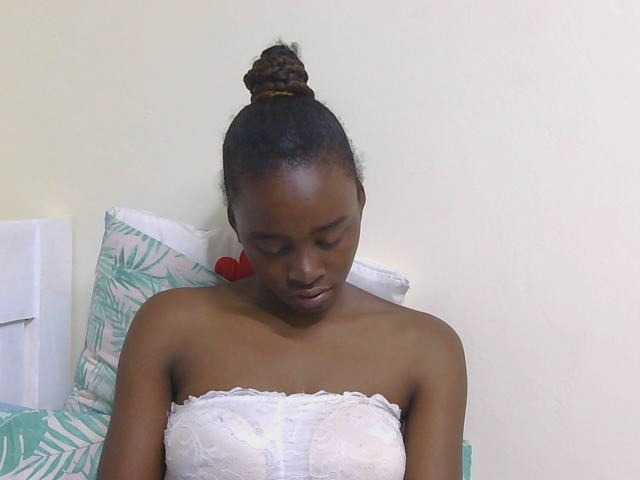 SweetTarrif live cam on BongaCams