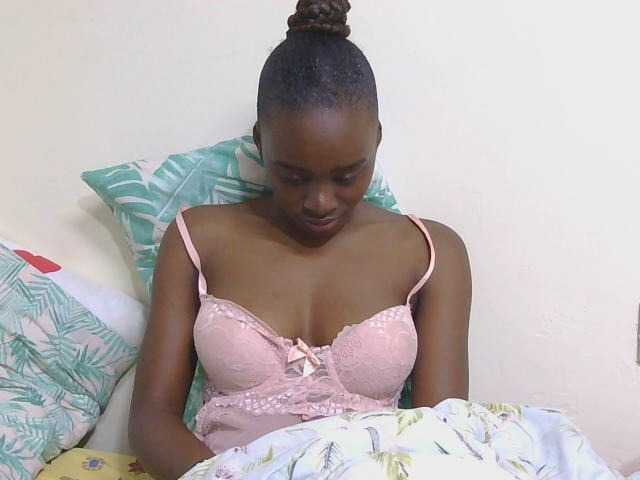 SweetTarrif live cam on BongaCams