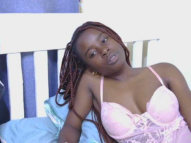SweetTarrif live cam on BongaCams