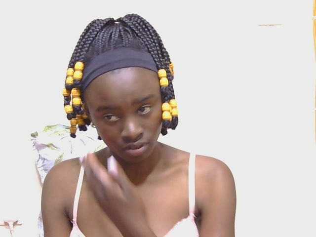 SweetTarrif live cam on BongaCams