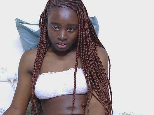 SweetTarrif live cam on BongaCams