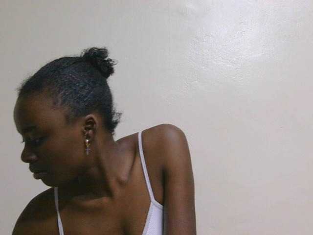 SweetTarrif live cam on BongaCams
