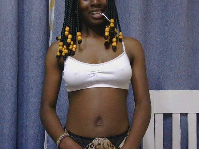 SweetTarrif live cam on BongaCams