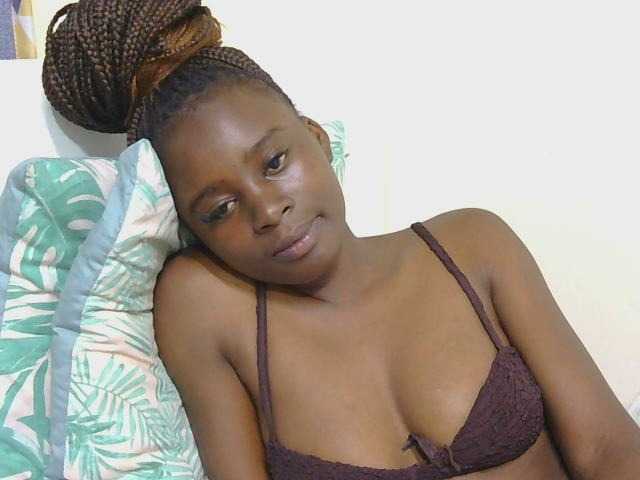 SweetTarrif live cam on BongaCams