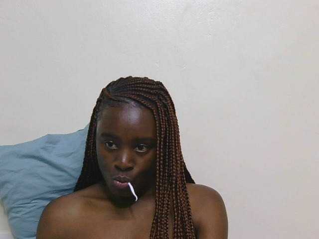 SweetTarrif live cam on BongaCams