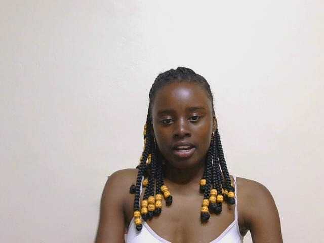SweetTarrif live cam on BongaCams