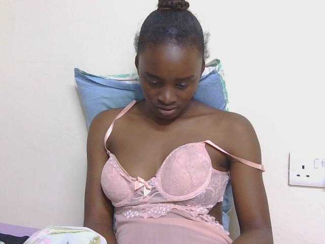 SweetTarrif live cam on BongaCams