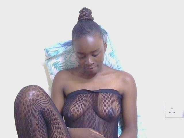 SweetTarrif live cam on BongaCams