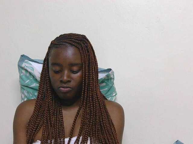SweetTarrif live cam on BongaCams