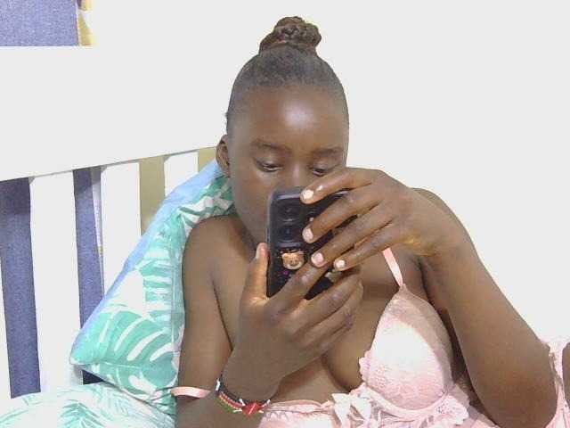 SweetTarrif live cam on BongaCams