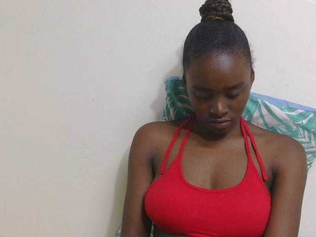 SweetTarrif live cam on BongaCams