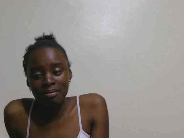 SweetTarrif Live Webcam on BongaCams