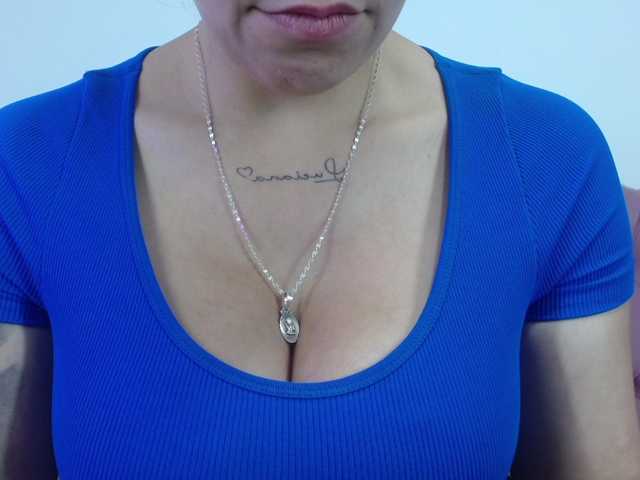 eimmyRossyx live cam on BongaCams
