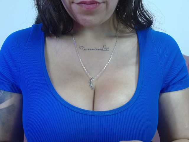 eimmyRossyx live cam on BongaCams