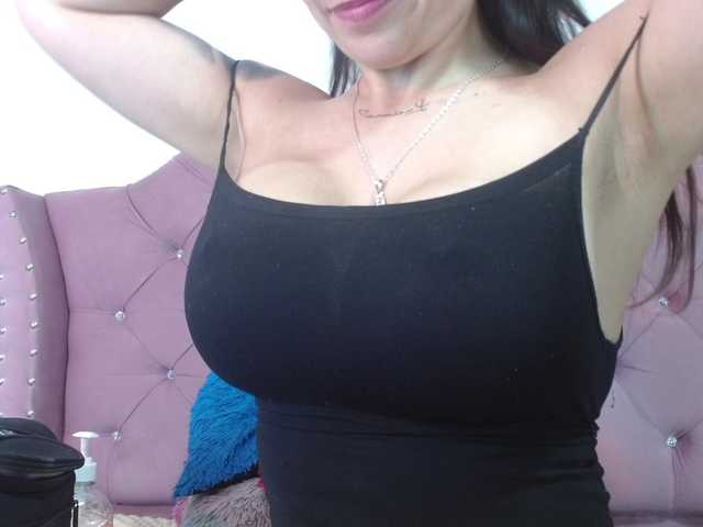 eimmyRossyx live webcam show