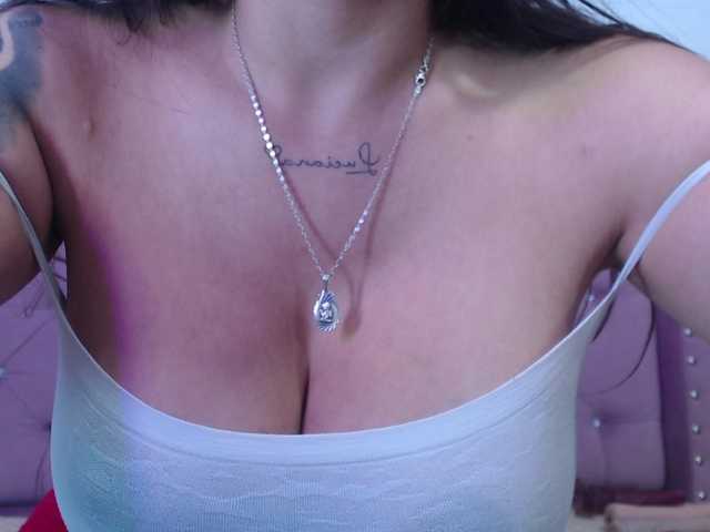 eimmyRossyx live cam on BongaCams