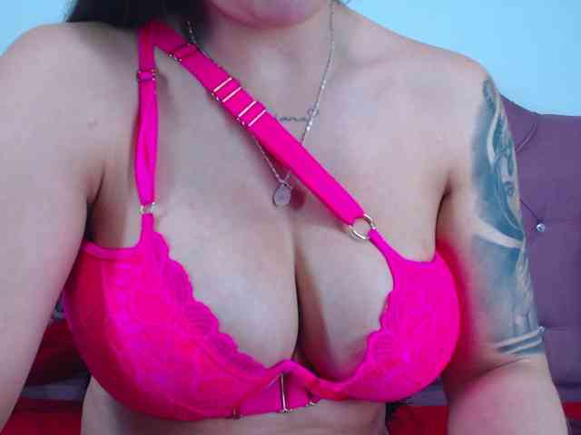 eimmyRossyx webcam