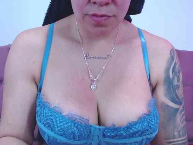 eimmyRossyx webcam