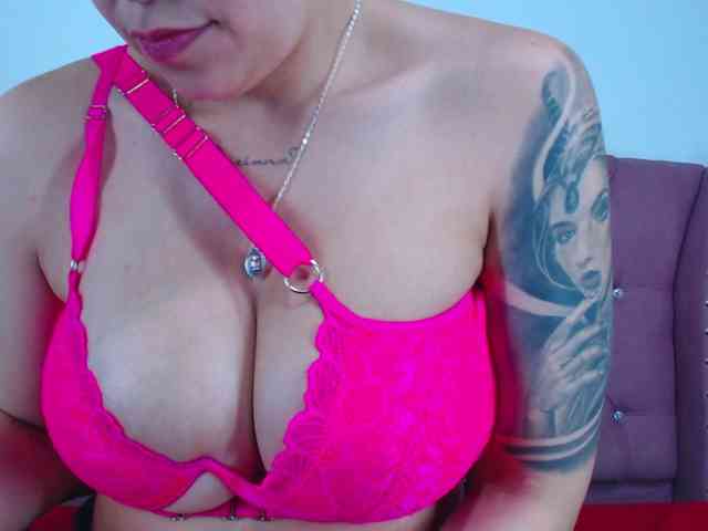 eimmyRossyx webcam