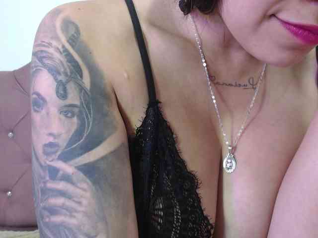 eimmyRossyx webcam