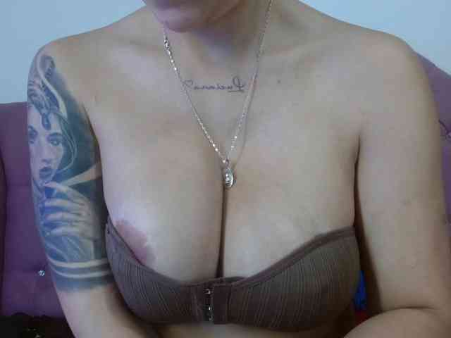 eimmyRossyx webcam